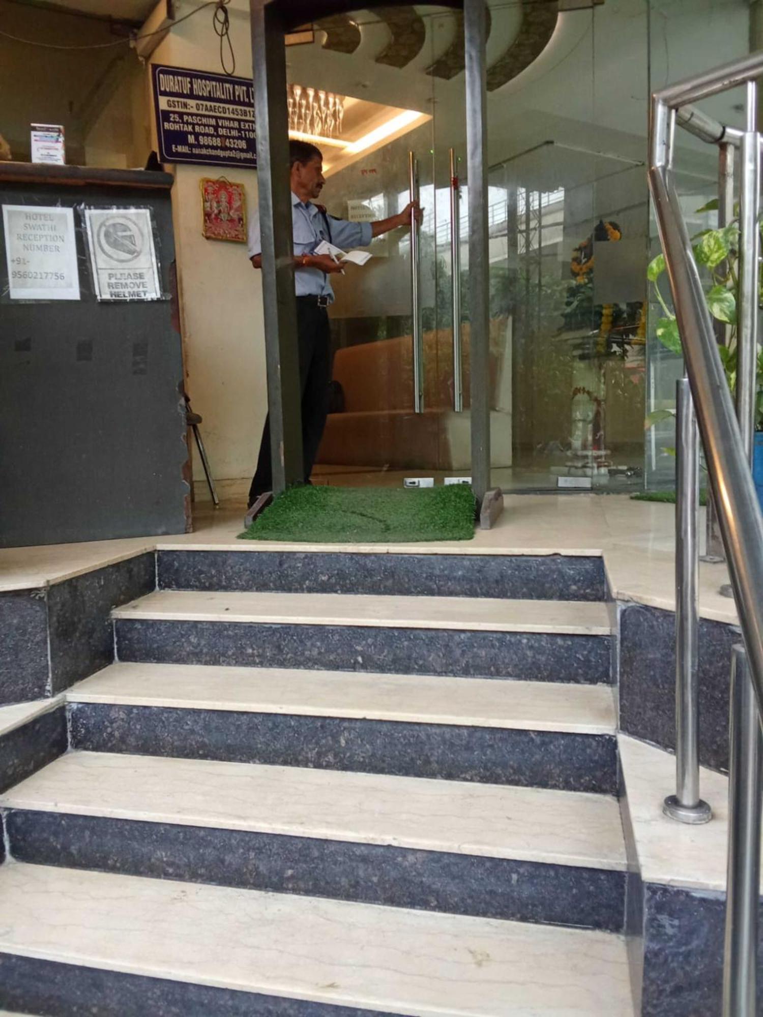 Paschim Vihar Hotel Delhi  Ngoại thất bức ảnh